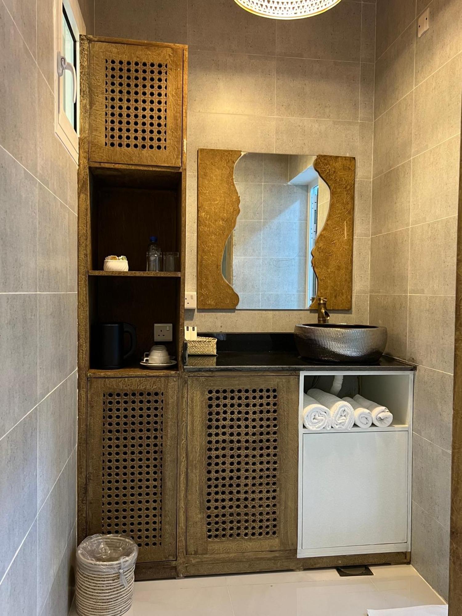 Nomad Inn Tiwi 外观 照片